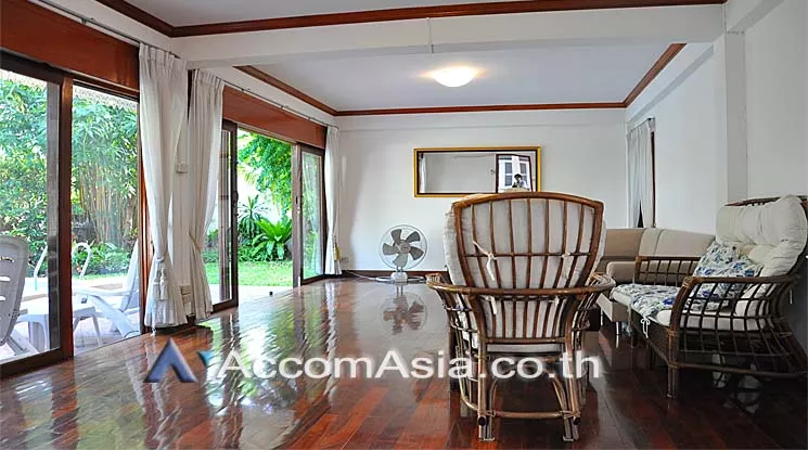 8  2 br House For Rent in phaholyothin ,Bangkok BTS Ari AA13424