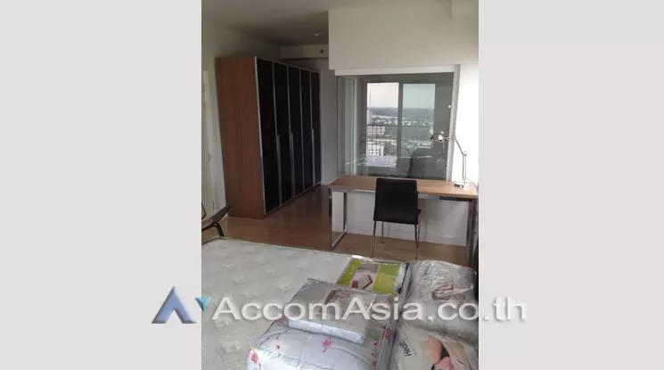 unit 2 Bedrooms  Condominium For Rent in Sathorn, Bangkok  near BTS Chong Nonsi (AA13478)