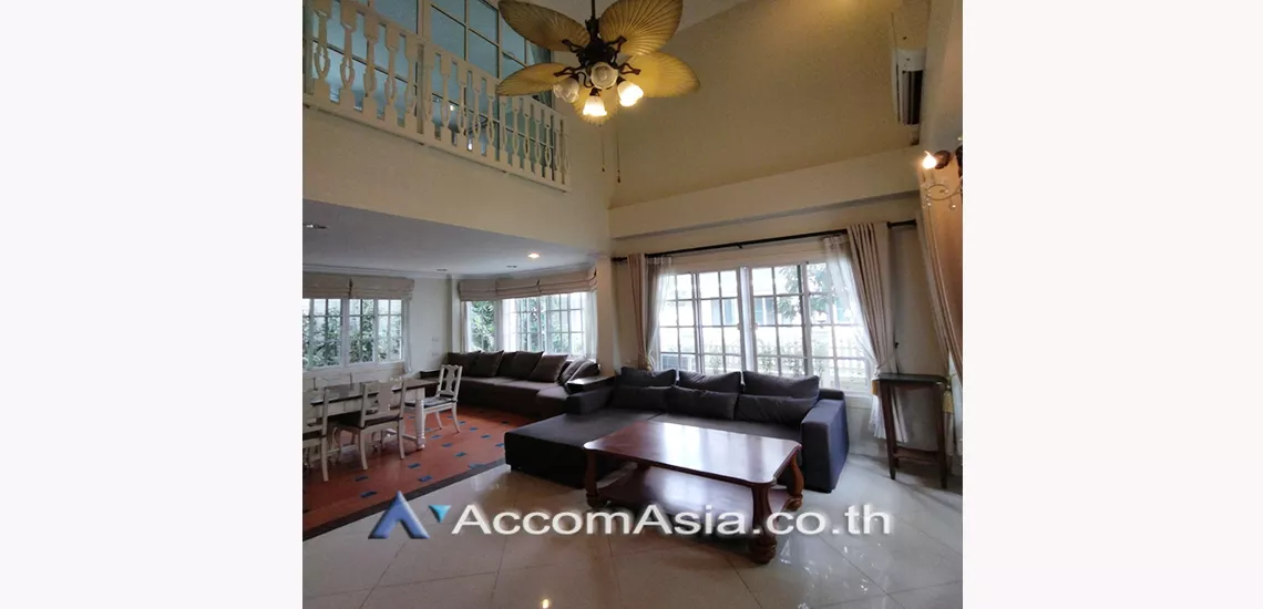 Pet friendly |  Fantasia Villa House  3 Bedroom for Rent BTS Bearing in Bangna Bangkok