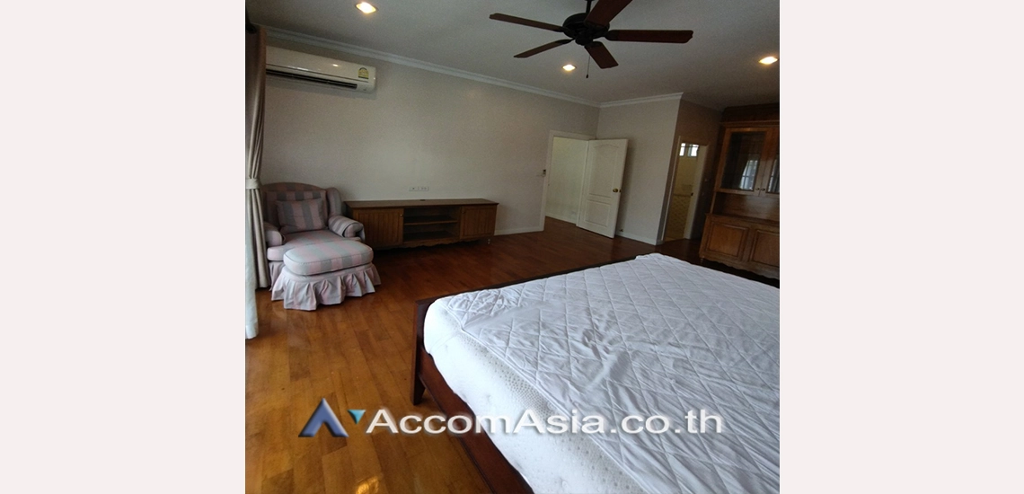 6  3 br House for rent and sale in Bang Na ,Bangkok BTS Bearing at Fantasia Villa 3  AA13482