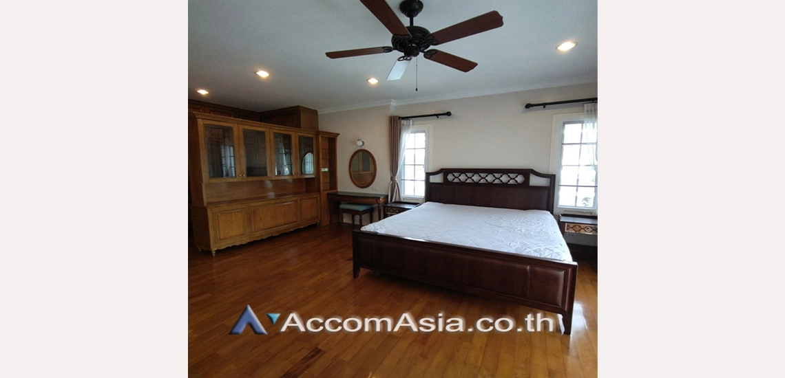 5  3 br House for rent and sale in Bang Na ,Bangkok BTS Bearing at Fantasia Villa 3  AA13482