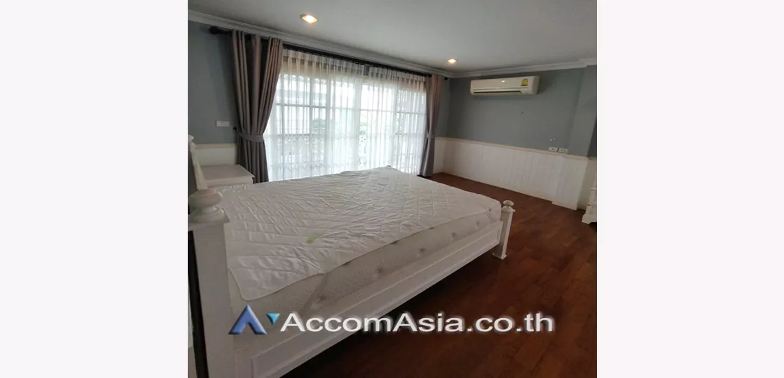 8  3 br House For Rent in Bangna ,Bangkok BTS Bearing at Fantasia Villa AA13482