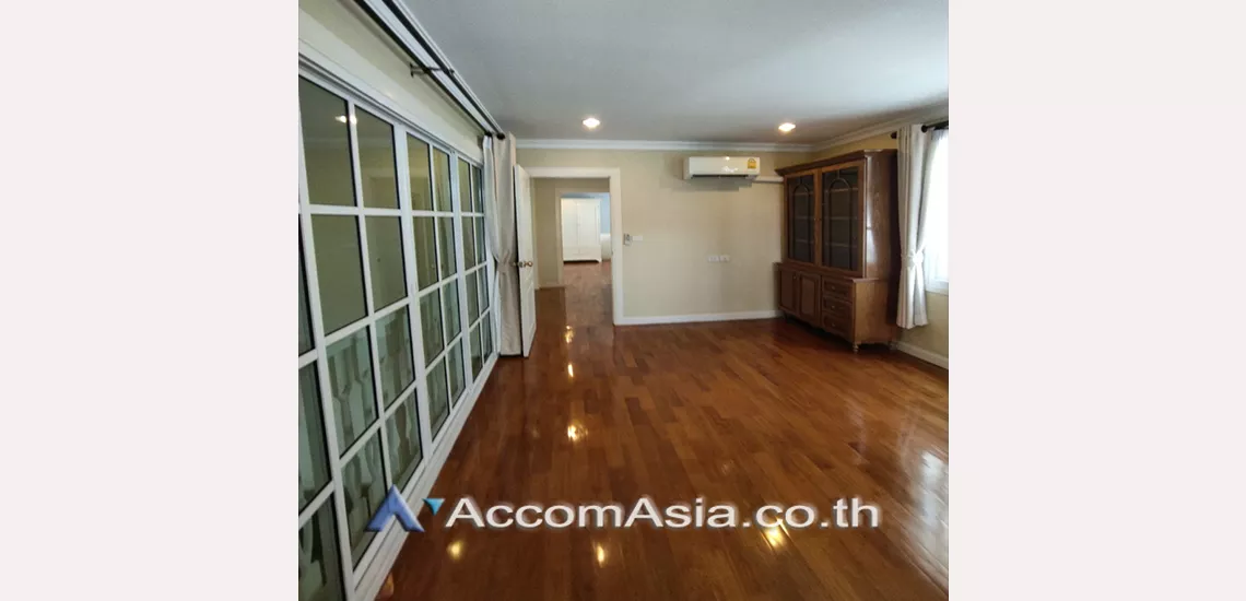 15  3 br House For Rent in Bangna ,Bangkok BTS Bearing at Fantasia Villa AA13482