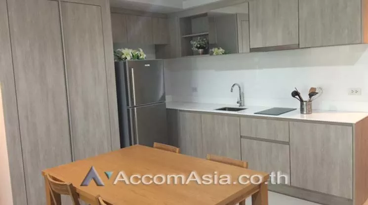  2 Bedrooms  Condominium For Rent in Sukhumvit, Bangkok  near BTS Punnawithi (AA13494)