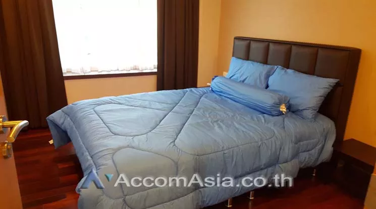  1 Bedroom  Condominium For Rent in Phaholyothin, Bangkok  near MRT Phetchaburi (AA13502)