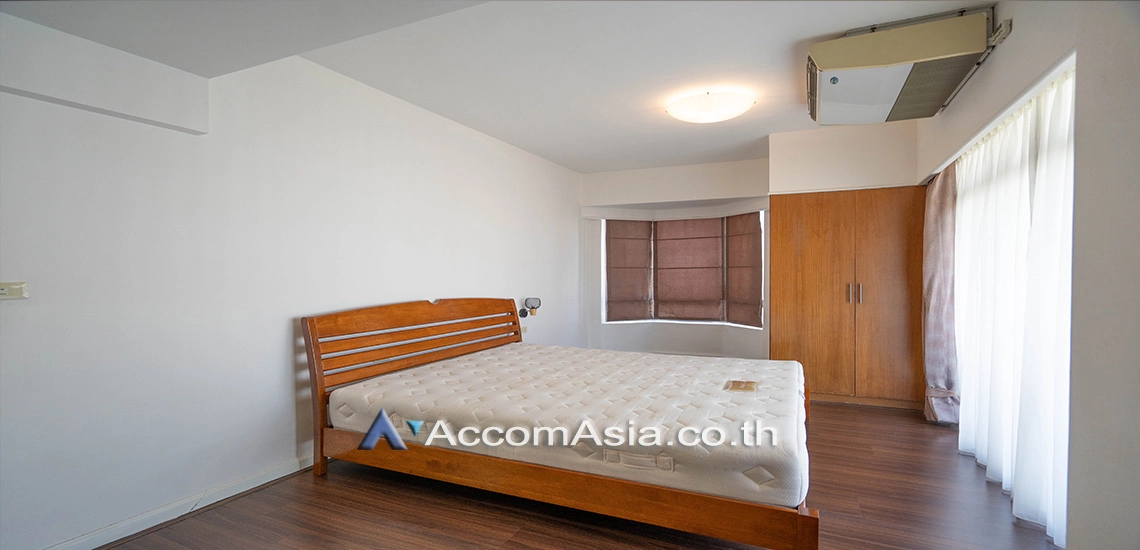 8  3 br Condominium For Sale in Sukhumvit ,Bangkok BTS Phrom Phong at Royal Castle Sukhumvit 39 AA13520