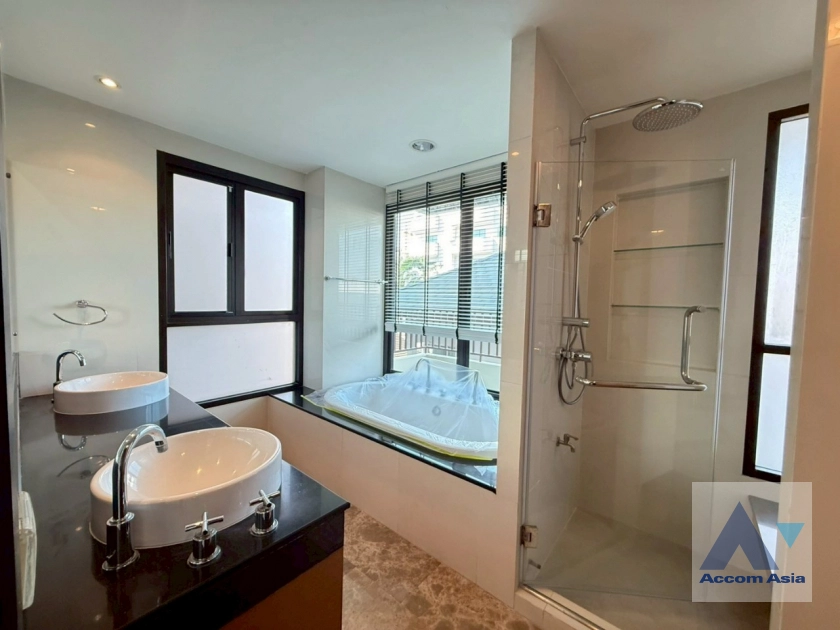 11  2 br Condominium For Rent in Sathorn ,Bangkok MRT Lumphini at The Lanai Sathorn AA13524