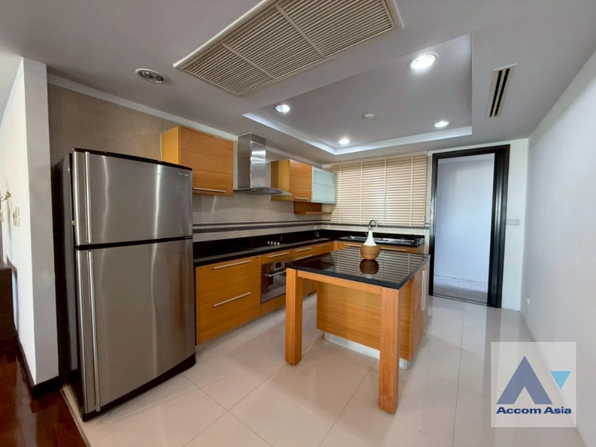 4  2 br Condominium For Rent in Sathorn ,Bangkok MRT Lumphini at The Lanai Sathorn AA13524