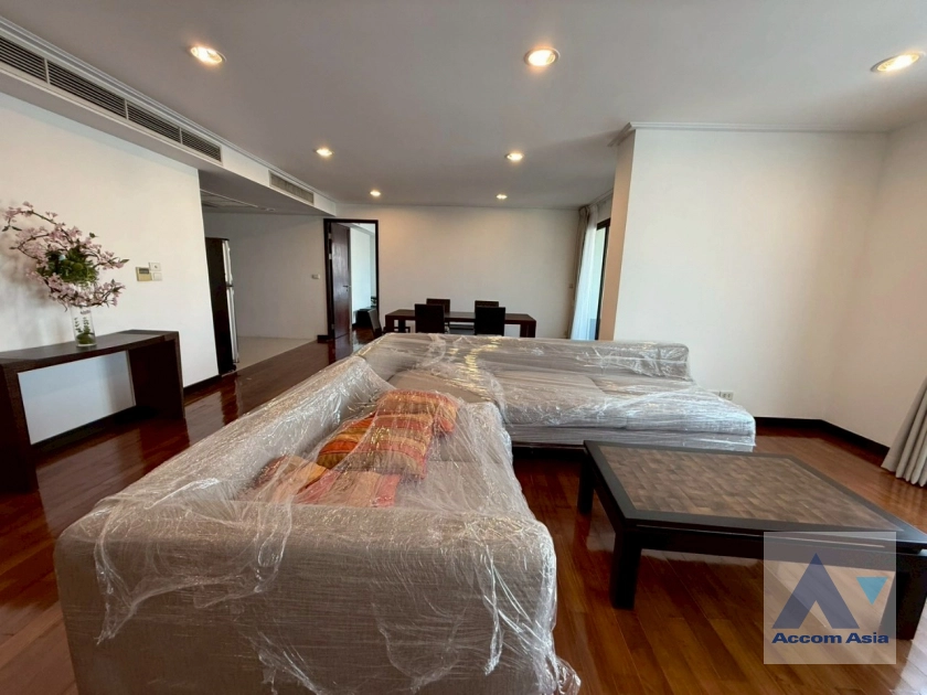  1  2 br Condominium For Rent in Sathorn ,Bangkok MRT Lumphini at The Lanai Sathorn AA13524