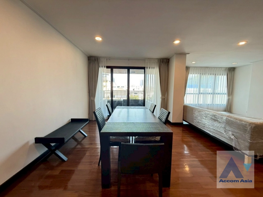  1  2 br Condominium For Rent in Sathorn ,Bangkok MRT Lumphini at The Lanai Sathorn AA13524