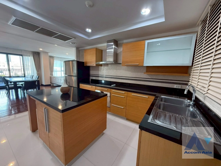 5  2 br Condominium For Rent in Sathorn ,Bangkok MRT Lumphini at The Lanai Sathorn AA13524
