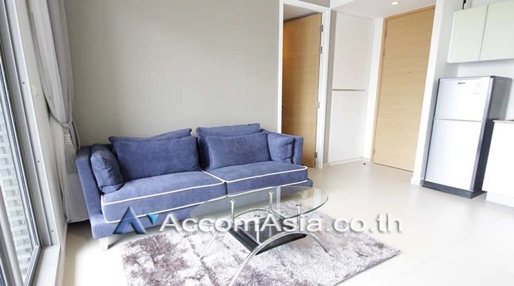unit 1 Bedroom  Condominium For Rent & Sale in Sukhumvit, Bangkok  near BTS Ekkamai (AA13529)