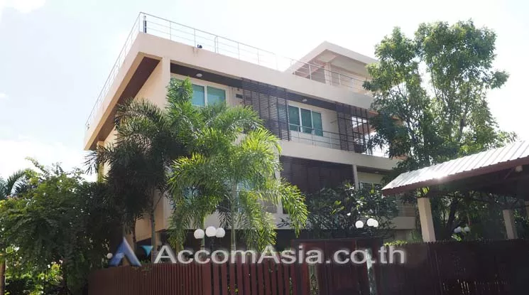 12  5 br House For Sale in Sukhumvit ,Bangkok BTS Punnawithi AA13534