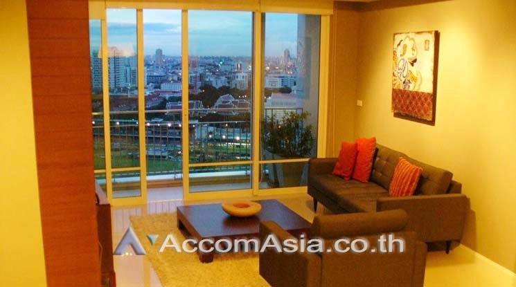 unit 2 Bedrooms  Condominium For Rent in Ploenchit, Bangkok  near BTS Ratchadamri (AA13566)