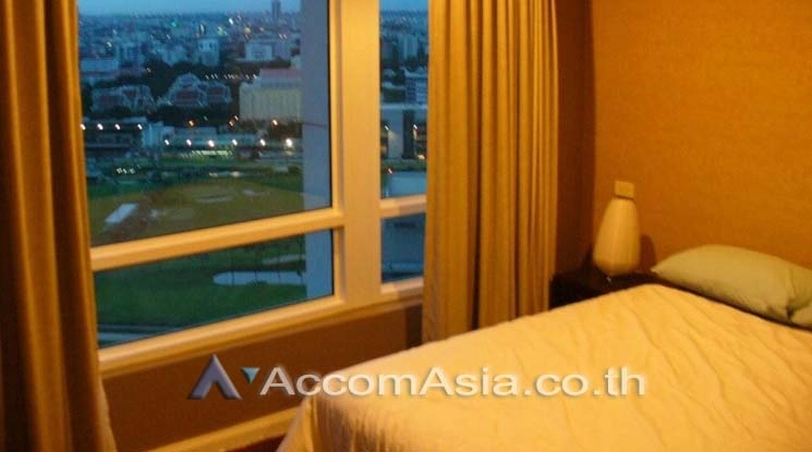 unit 2 Bedrooms  Condominium For Rent in Ploenchit, Bangkok  near BTS Ratchadamri (AA13566)