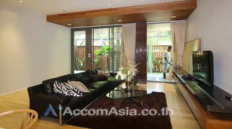 unit 3 Bedrooms  Apartment For Rent in Sukhumvit, Bangkok  near BTS Thong Lo (AA13570)