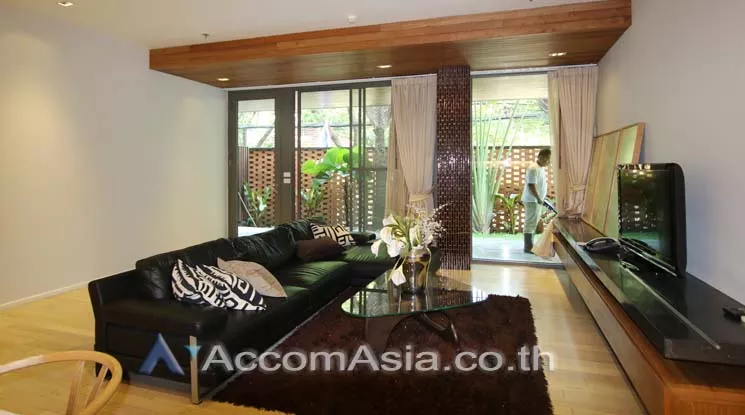  Deluxe Residence Apartment  3 Bedroom for Rent   in Sukhumvit Bangkok