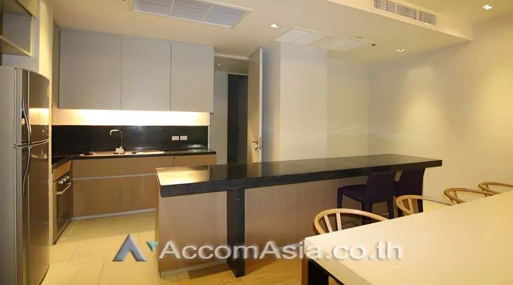 unit 3 Bedrooms  Apartment For Rent in Sukhumvit, Bangkok  near BTS Thong Lo (AA13570)