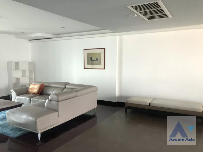 unit 1 Bedroom  Condominium For Rent & Sale in Ploenchit, Bangkok  near BTS Chitlom (AA13575)