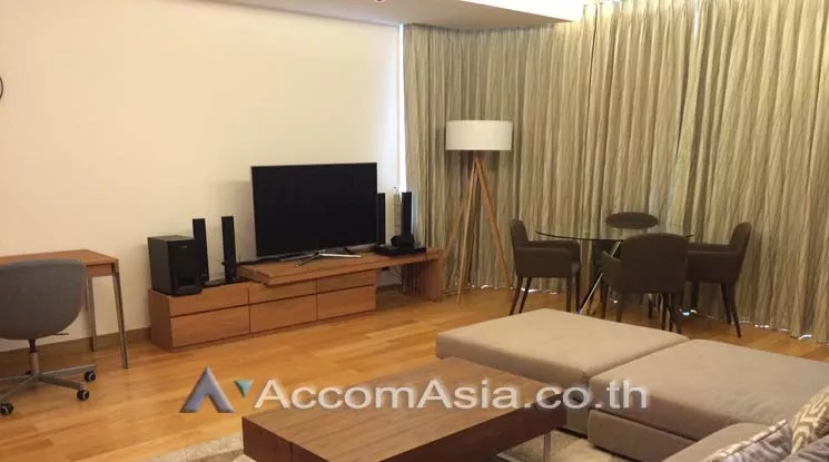  2 Bedrooms  Condominium For Rent & Sale in Phaholyothin, Bangkok  near BTS Ari (AA13615)