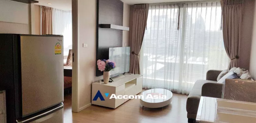  1 Bedroom  Condominium For Rent in Sukhumvit, Bangkok  near BTS Asok - MRT Sukhumvit (AA13620)