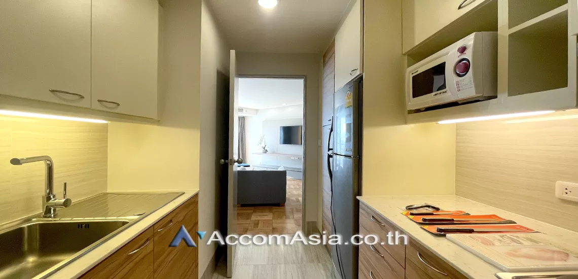  2 Bedrooms  Apartment For Rent in Sathorn, Bangkok  near BTS Chong Nonsi (AA13646)