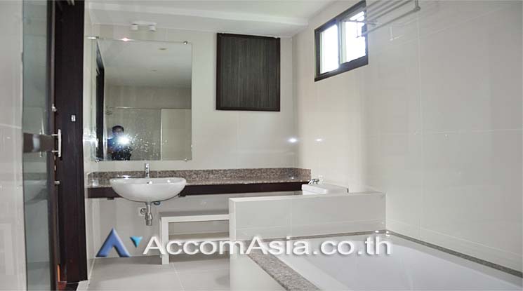 9  3 br Apartment For Rent in Sukhumvit ,Bangkok BTS Thong Lo at Comfortable for living AA13665
