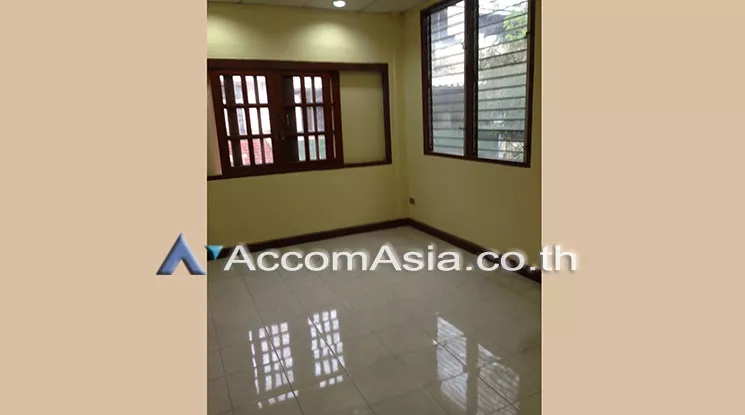 6  6 br Townhouse For Rent in Phaholyothin ,Bangkok BTS Victory Monument AA13672