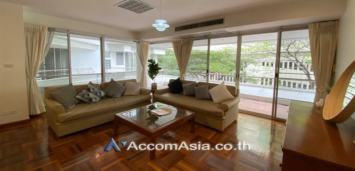Pet friendly |  Thai Colonial Style Apartment  2 Bedroom for Rent BTS Phrom Phong in Sukhumvit Bangkok