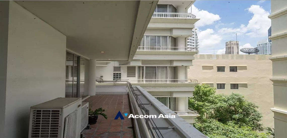6  2 br Apartment For Rent in Sukhumvit ,Bangkok BTS Phrom Phong at Thai Colonial Style AA13678