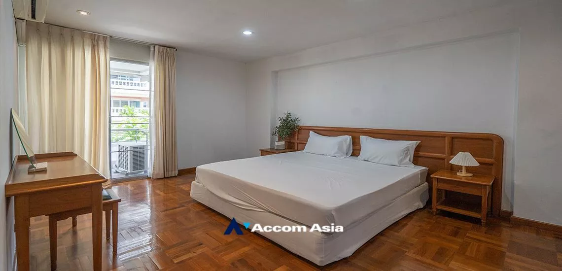 8  2 br Apartment For Rent in Sukhumvit ,Bangkok BTS Phrom Phong at Thai Colonial Style AA13678
