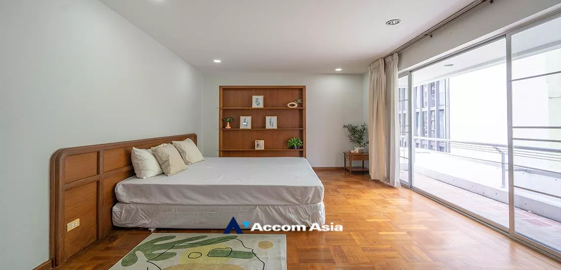 5  3 br Apartment For Rent in Sukhumvit ,Bangkok BTS Phrom Phong at Thai Colonial Style AA13679