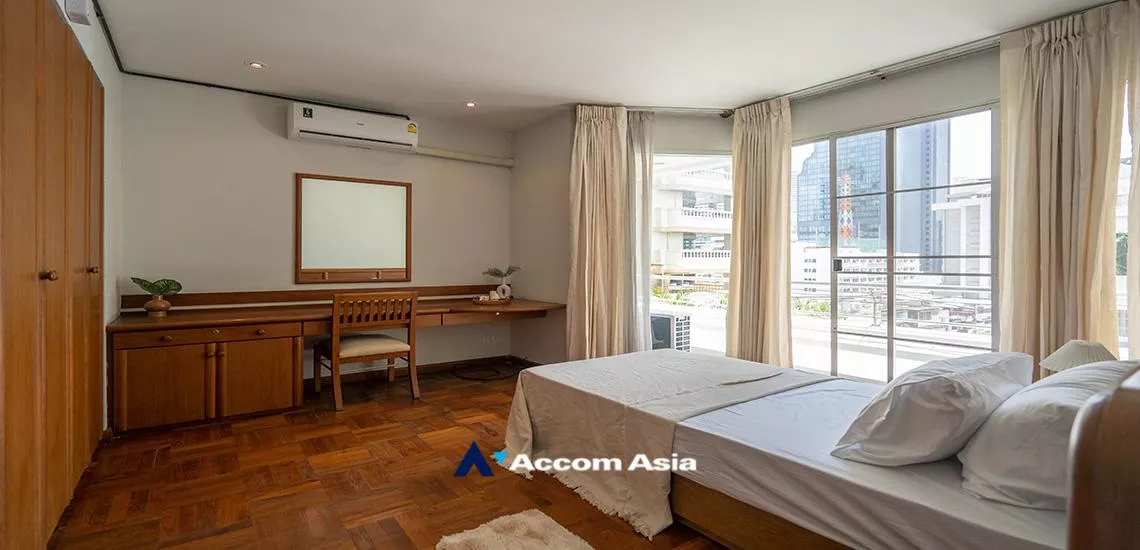 6  3 br Apartment For Rent in Sukhumvit ,Bangkok BTS Phrom Phong at Thai Colonial Style AA13679