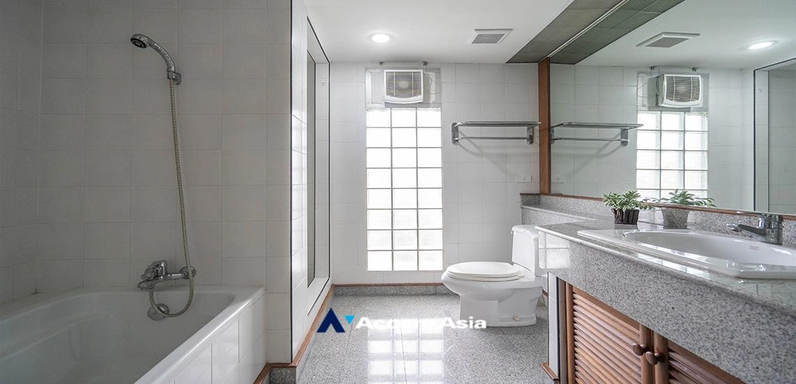 12  3 br Apartment for rent and sale in Sukhumvit ,Bangkok BTS Phrom Phong at Thai Colonial Style AA13679
