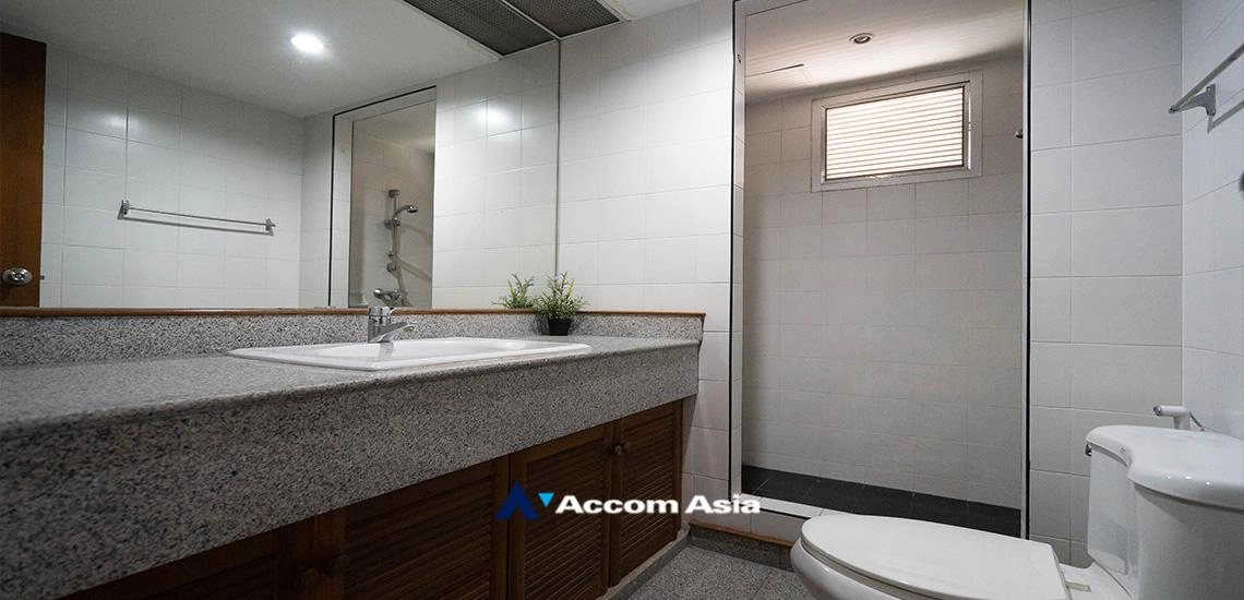 10  3 br Apartment for rent and sale in Sukhumvit ,Bangkok BTS Phrom Phong at Thai Colonial Style AA13679