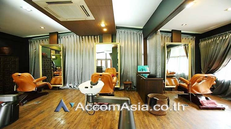 unitHome Office |  House For Rent & Sale in Sukhumvit, Bangkok  near BTS Ekkamai (AA13725)