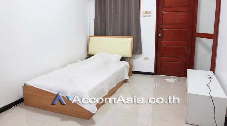 5  3 br Townhouse For Rent in Sukhumvit ,Bangkok BTS Ekkamai AA13728