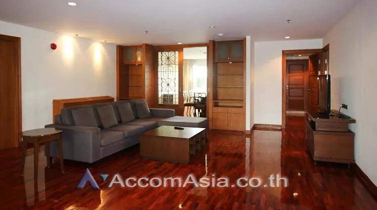  1  3 br Apartment For Rent in Sukhumvit ,Bangkok BTS Nana at Fully Furnished Apartment, Only 2 mins walk to BTS AA13749