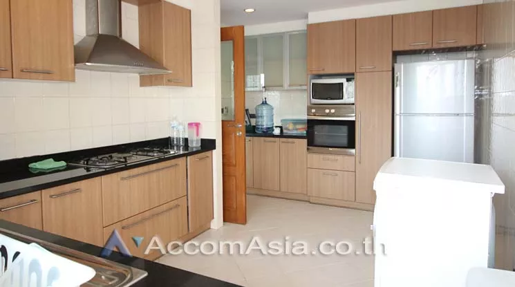 5  3 br Apartment For Rent in Sukhumvit ,Bangkok BTS Nana at Fully Furnished Suites AA13749