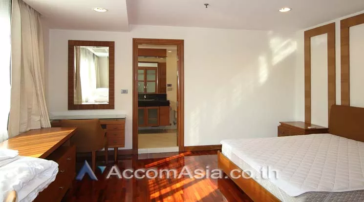 6  3 br Apartment For Rent in Sukhumvit ,Bangkok BTS Nana at Fully Furnished Suites AA13749