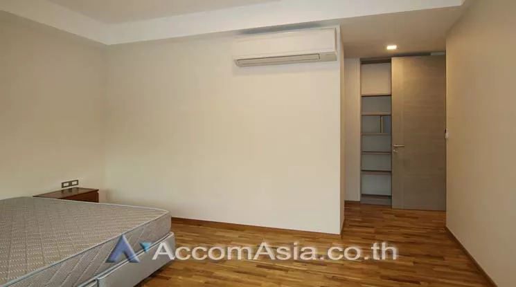 8  4 br Apartment For Rent in Sathorn ,Bangkok BTS Chong Nonsi at The Lush Greenery Residence AA13767