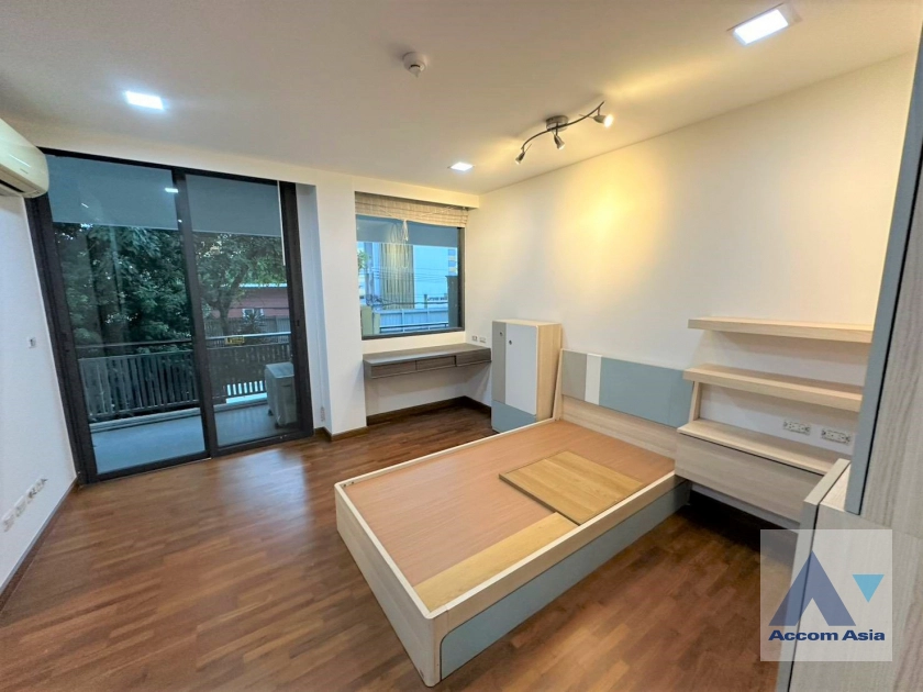17  4 br Apartment For Rent in Sathorn ,Bangkok BTS Chong Nonsi at The Lush Greenery Residence AA13767