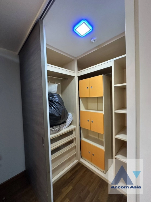 15  4 br Apartment For Rent in Sathorn ,Bangkok BTS Chong Nonsi at The Lush Greenery Residence AA13767