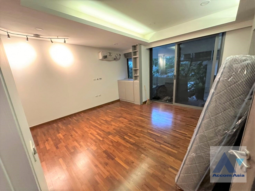 9  4 br Apartment For Rent in Sathorn ,Bangkok BTS Chong Nonsi at The Lush Greenery Residence AA13767