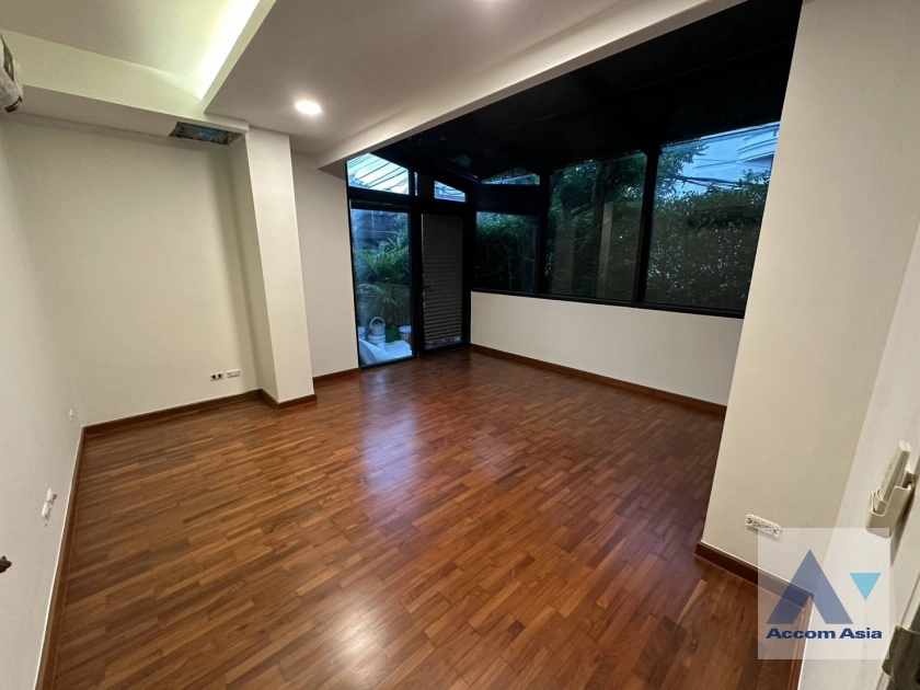 10  4 br Apartment For Rent in Sathorn ,Bangkok BTS Chong Nonsi at The Lush Greenery Residence AA13767
