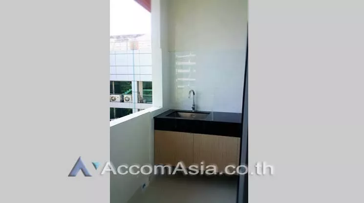6  1 br Apartment For Rent in Sukhumvit ,Bangkok BTS Thong Lo at Low rise Building AA13777