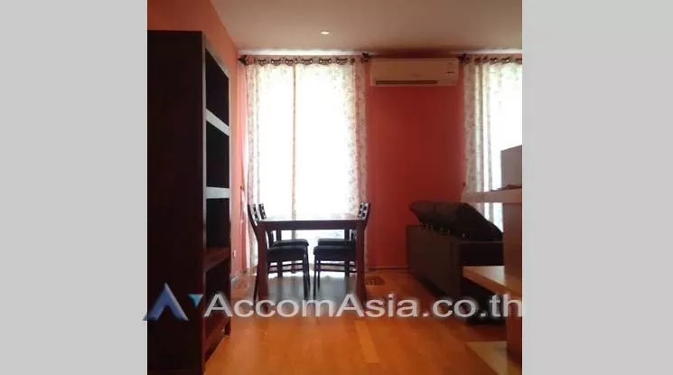  2 Bedrooms  Condominium For Rent in Phaholyothin, Bangkok  near BTS Ratchathewi (AA13816)