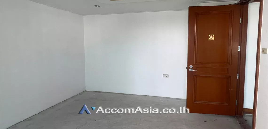 15  4 br Condominium For Sale in Sukhumvit ,Bangkok BTS Asok - MRT Sukhumvit at Lake Avenue AA13856