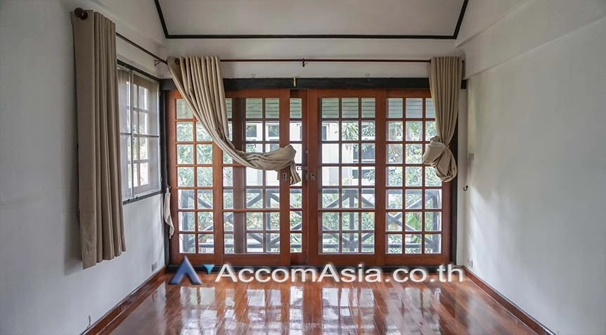15  4 br House for rent and sale in Sathorn ,Bangkok BTS Chong Nonsi at Peaceful Compound 90447