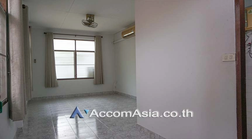 5  4 br House for rent and sale in Sathorn ,Bangkok BTS Chong Nonsi at Peaceful Compound 90447